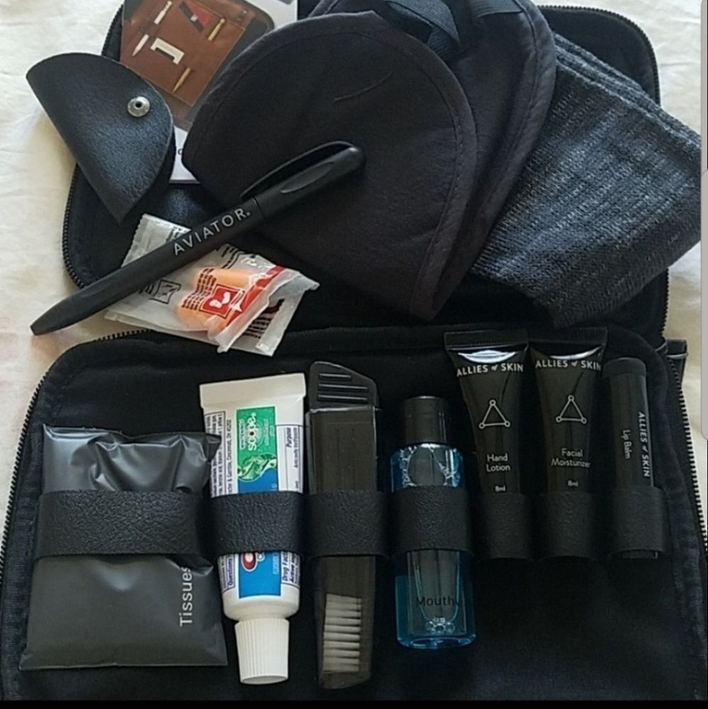 NWT 5⭐ Luxury Leather Travel kit, Diff colors! - Picture 2 of 8